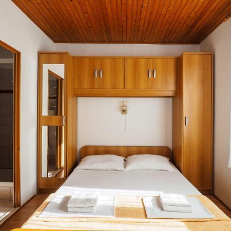 Cozy Studio With Private Terrace Barac Crikvenica Exterior photo
