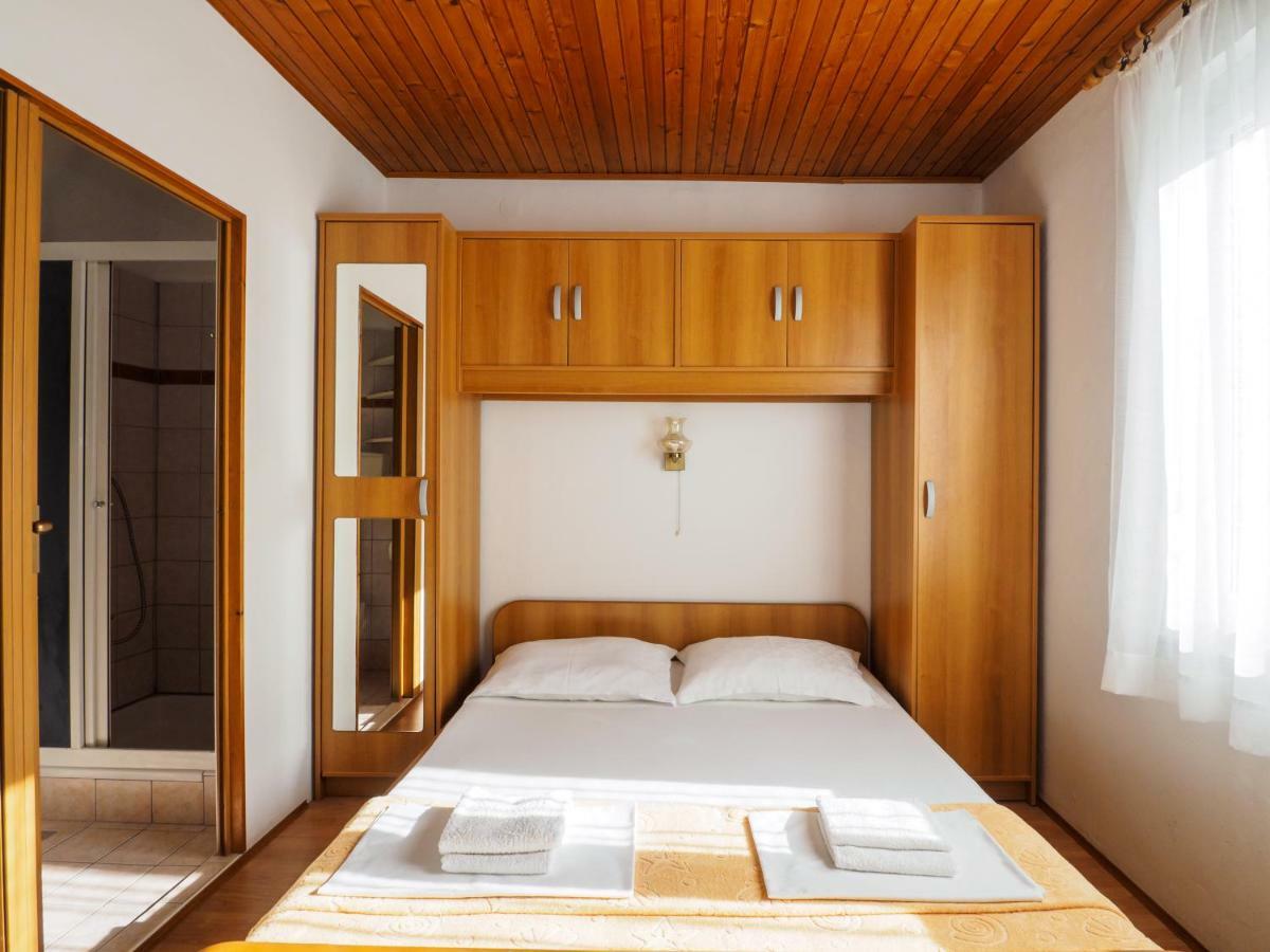 Cozy Studio With Private Terrace Barac Crikvenica Exterior photo